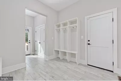 1002 Frederick Street SW, Vienna, VA 22180 - Photo 21