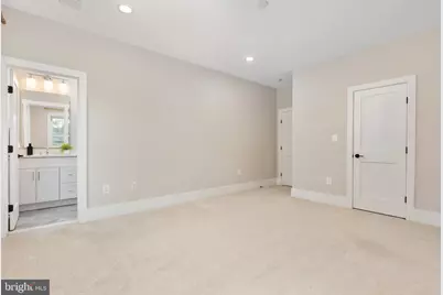 1002 Frederick Street SW, Vienna, VA 22180 - Photo 43