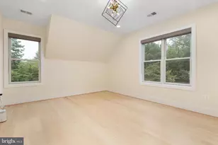 1002 Frederick St SW, Vienna, VA 22180 - Photo 39