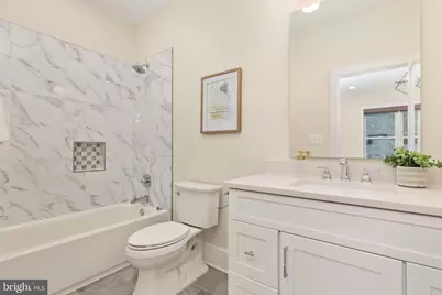 1002 Frederick Street SW, Vienna, VA 22180 - Photo 41