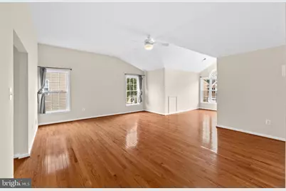 7608 McWeadon Lane, Springfield, VA 22150 - Photo 25