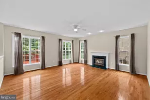 7608 Mcweadon Ln, Springfield, VA 22150 - Photo 11