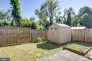 9625 Pierrpont St, Burke, VA 22015 - Photo 21