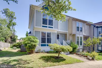 9625 Pierrpont Street, Burke, VA 22015 - Photo 3