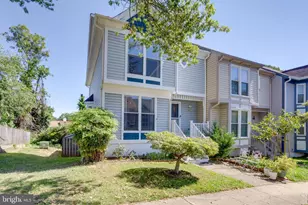 9625 Pierrpont St, Burke, VA 22015 - Photo 3