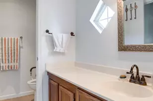 9625 Pierrpont St, Burke, VA 22015 - Photo 11