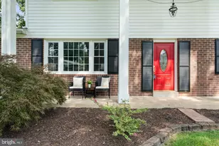 9202 Setter Pl, Springfield, VA 22153 - Photo 3