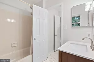 11607 Auburn Grove Ct, Reston, VA 20194 - Photo 41