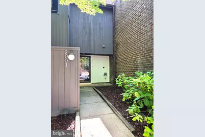2001 Wethersfield Court, Reston, VA 20191 - Photo 3