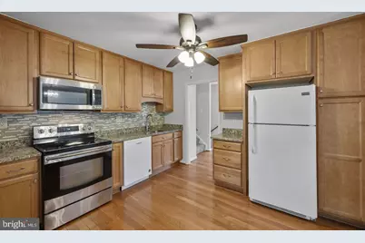 2422 Ivywood Road, Reston, VA 20191 - Photo 19