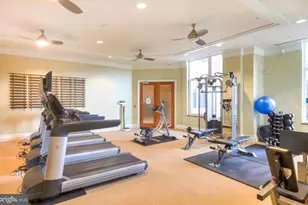 8220 Crestwood Heights Dr, McLean, VA 22102 - Photo 17