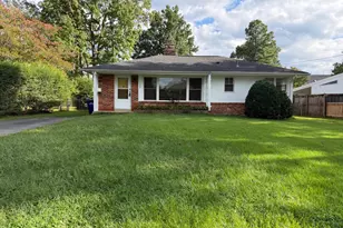 1805 Stratford Dr, Alexandria, VA 22308 - Photo 1