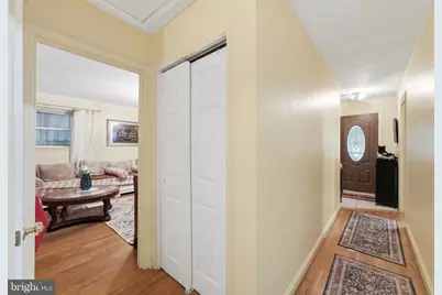 6105 Munson Hill Road, Falls Church, VA 22044 - Photo 9