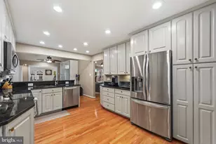 5408 Overland Ct, Centreville, VA 20120 - Photo 23