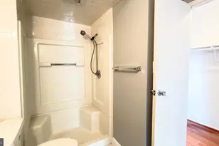 2052 Royal Fern Ct, Reston, VA 20191 - Photo 25