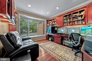 13249 Middleton Farm Ln, Herndon, VA 20171 - Photo 25