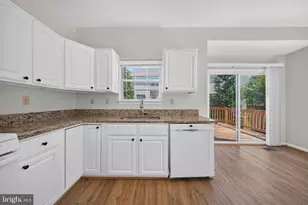 14214 Asher Vw View, Centreville, VA 20121 - Photo 5