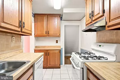 5922 Edgehill Court, Alexandria, VA 22303 - Photo 11