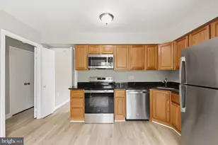 3861 Persimmon Cir, Fairfax, VA 22031 - Photo 17