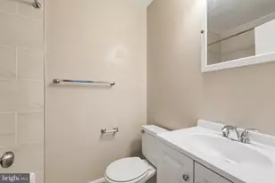3861 Persimmon Cir, Fairfax, VA 22031 - Photo 29