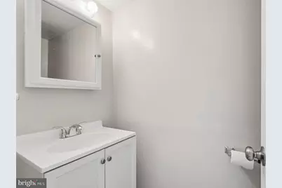 3861 Persimmon Circle, Fairfax, VA 22031 - Photo 13