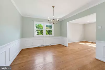 8125 Saxony Drive, Annandale, VA 22003 - Photo 9
