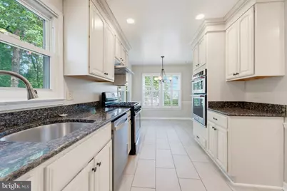 8125 Saxony Drive, Annandale, VA 22003 - Photo 13