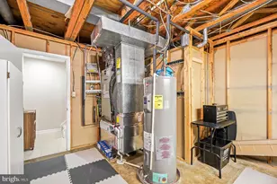 11961 Barrel Cooper Ct, Reston, VA 20191 - Photo 35