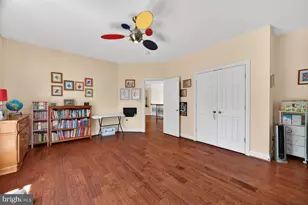 1002 Sherman Ct, Great Falls, VA 22066 - Photo 33
