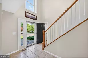3894 Plum Run Ct, Fairfax, VA 22033 - Photo 3