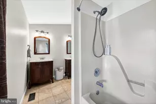 3894 Plum Run Ct, Fairfax, VA 22033 - Photo 31