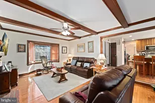 10221 Eagle Landing Ct, Burke, VA 22015 - Photo 5