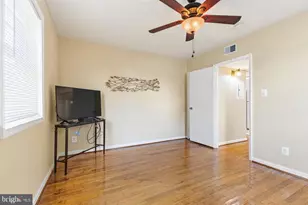 2910 Peyton Randolph Dr, Falls Church, VA 22044 - Photo 13