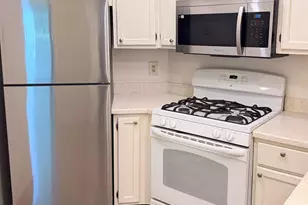 4401 Fair Stone Dr, Fairfax, VA 22033 - Photo 11