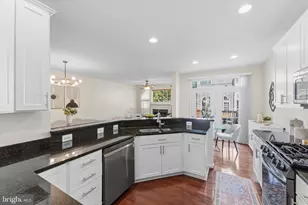 13976 Tanners House Way, Centreville, VA 20121 - Photo 17