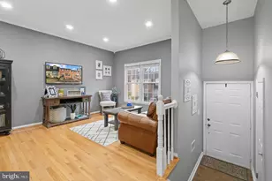 9979 Whitewater Dr, Burke, VA 22015 - Photo 3