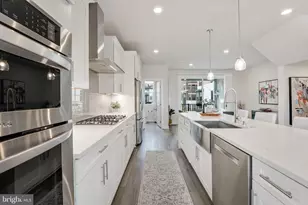 119 Market Square NW, Vienna, VA 22180 - Photo 11