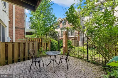 7489 Carriage Hills Drive, McLean, VA 22102 - Photo 35