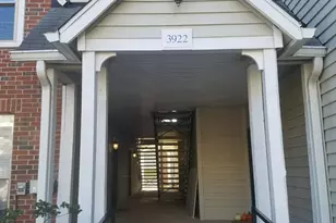 3922 Penderview Dr, Fairfax, VA 22033 - Photo 3