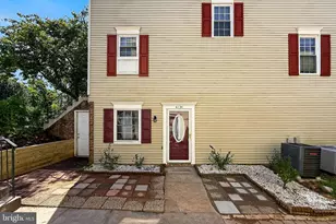 4134 Placid Lake Ct, Chantilly, VA 20151 - Photo 3