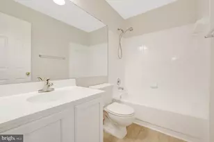 14507 Sully Lake Ct, Centreville, VA 20120 - Photo 19