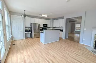 13996 Khalid Ln, Chantilly, VA 20151 - Photo 3