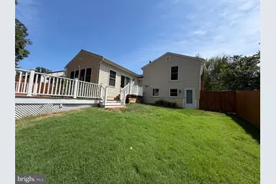 7606 Fallswood Way, Lorton, VA 22079 - Photo 7