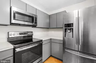 11743 Summerchase Cir, Reston, VA 20194 - Photo 7