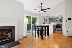 11743 Summerchase Cir, Reston, VA 20194 - Photo 3