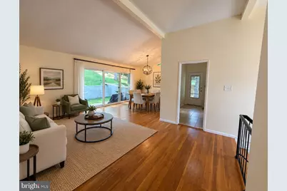 7818 Glenister Drive, Springfield, VA 22152 - Photo 5