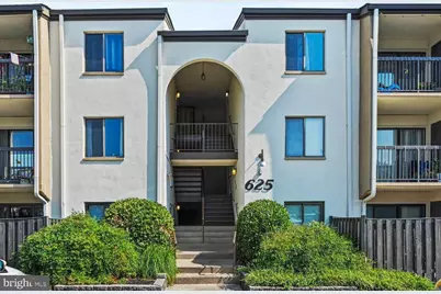 625 Center Street #T3, Herndon, VA 20170 - Photo 1