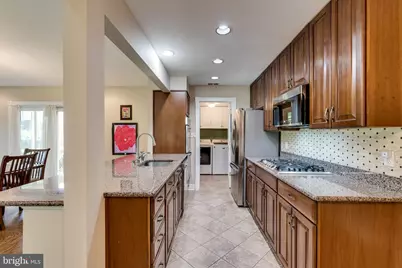1816 Midlothian Court, Vienna, VA 22182 - Photo 7