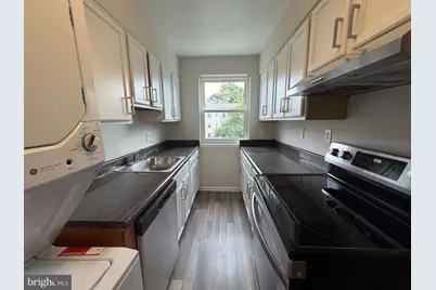 3072 Patrick Henry #202, Falls Church, VA 22044 - Photo 11