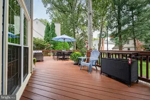10008 Beacon Pond Ln, Burke, VA 22015 - Photo 9